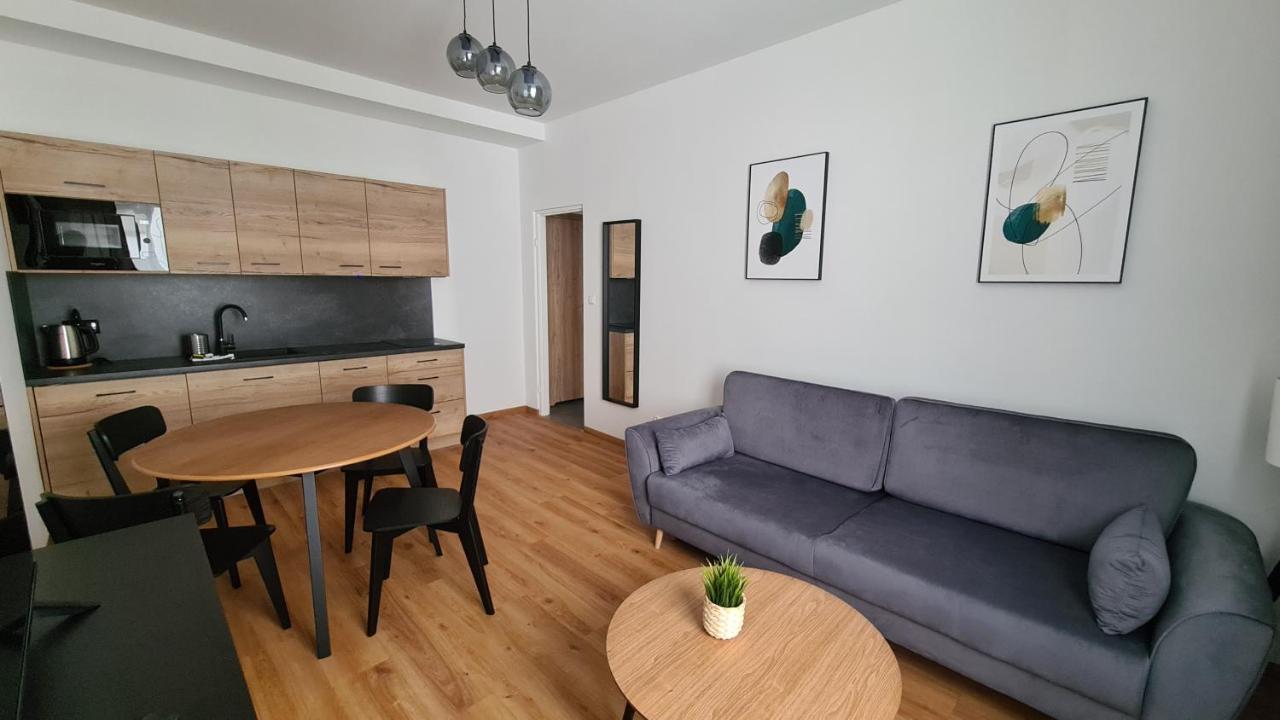 Apartamenty I Pokoje Krupowki 16, Na Szczytach Zakopane Exterior photo